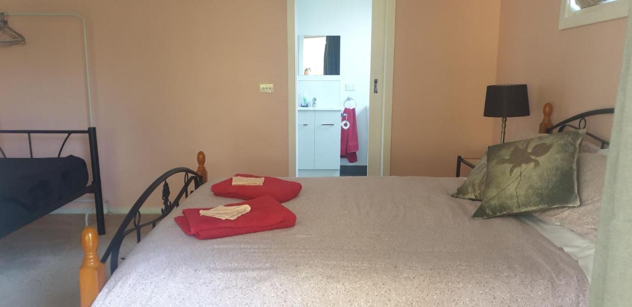 Dixiglen Farm Bed & Breakfast Dixons Creek ภายนอก รูปภาพ